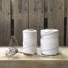 String-Heavy polished cotton spool
